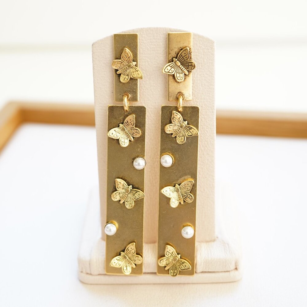 Yochi Pearly Butterfly Geo Earrings 18k Gold